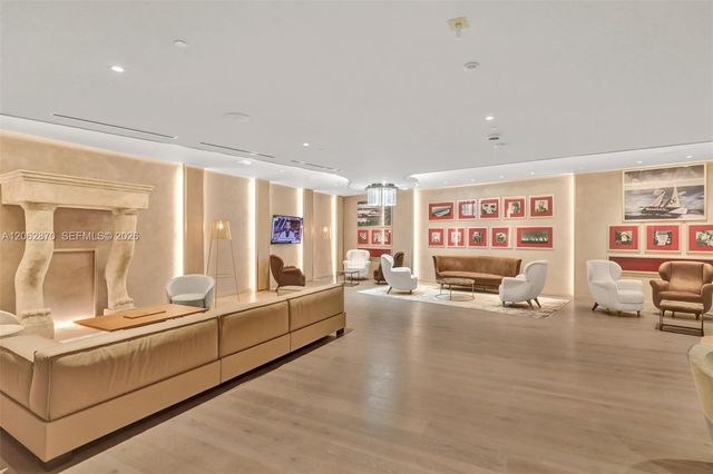 1000 Brickell Plaza 1904, Miami, FL 33131