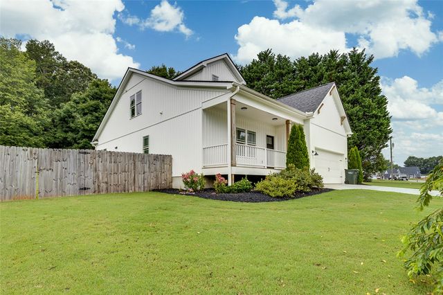 202 Meadow Lane, Easley, SC 29642