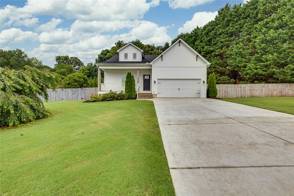 202 Meadow Lane, Easley, SC 29642