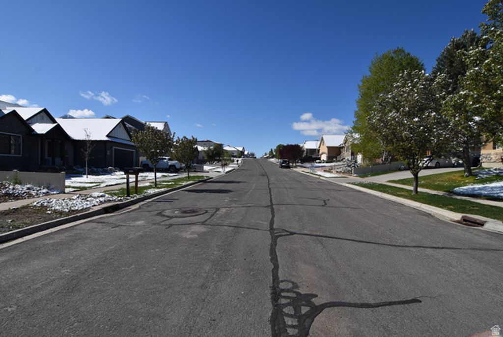 Image 6 of property listing at 1105 Valley View Dr Unit 132, Santaquin, UT 84655
