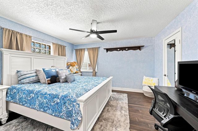 12115 NW 52nd Court, Coral Springs, FL 33076