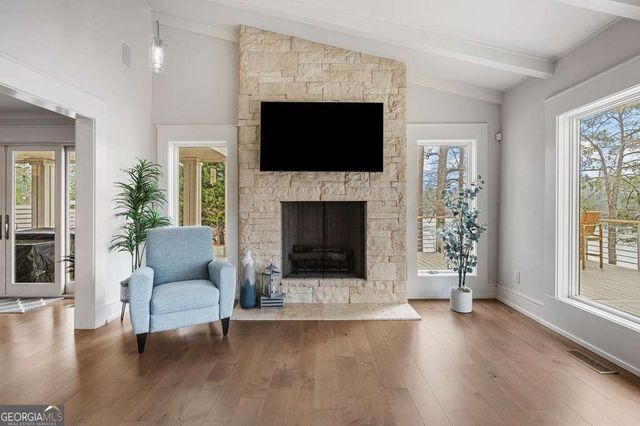 677 Layfield Branch Road, Hamilton, GA 31811