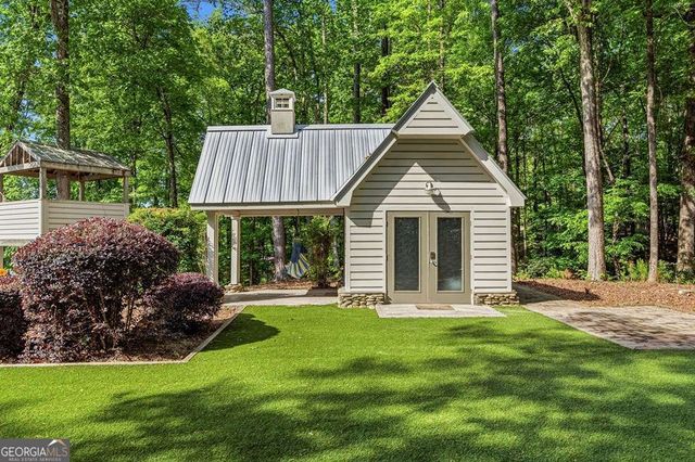 677 Layfield Branch Road, Hamilton, GA 31811