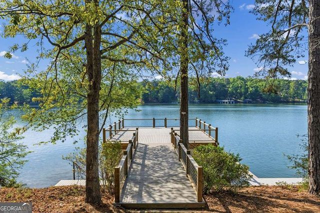 677 Layfield Branch Road, Hamilton, GA 31811