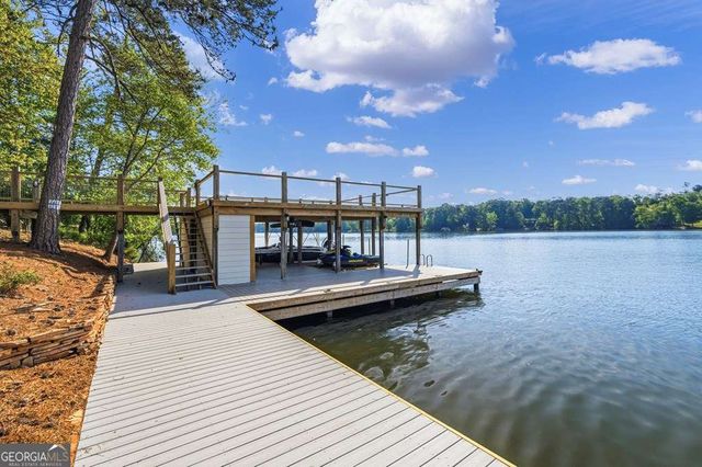 677 Layfield Branch Road, Hamilton, GA 31811