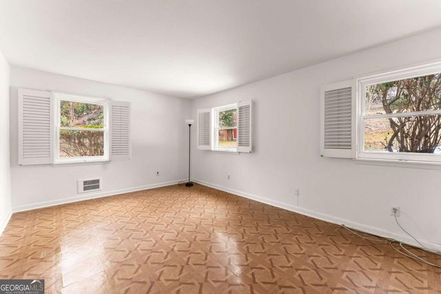 1002 Dixon Drive, Gainesville, GA 30501