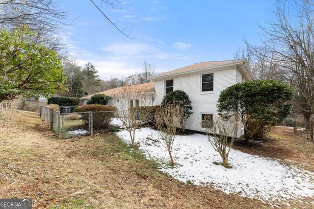 1002 Dixon Drive, Gainesville, GA 30501