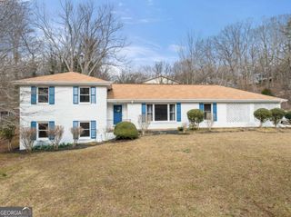 1002 Dixon Drive, Gainesville, GA 30501