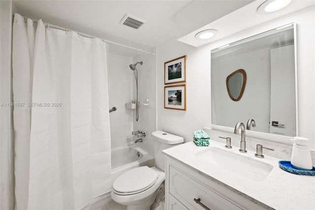 6886 N Kendall Dr D102, Pinecrest, FL 33156