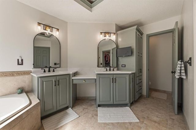 13653 W 129th Street, Olathe, KS 66062