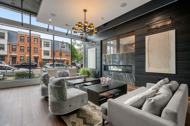 99 Sumner St 321, Boston, MA 02128