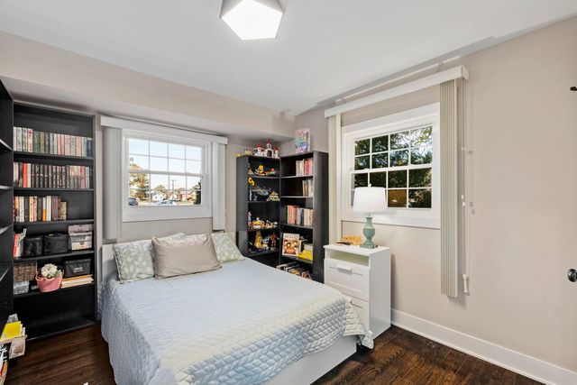 8602 S Oak Park Avenue, Burbank, IL 60459