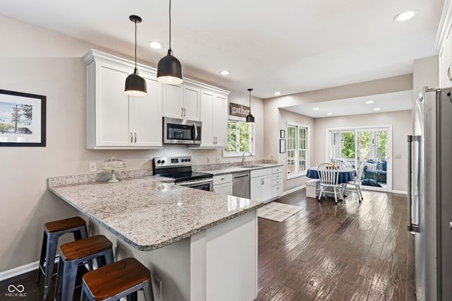 9801 Logan Lane, Fishers, IN 46037