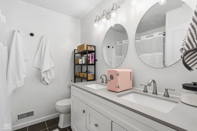 9801 Logan Lane, Fishers, IN 46037