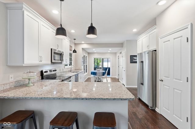 9801 Logan Lane, Fishers, IN 46037