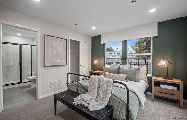 42814 Atwood Avenue, Novi, MI 48375