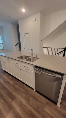 2739 Levee Lane, Lewisville, TX 75067