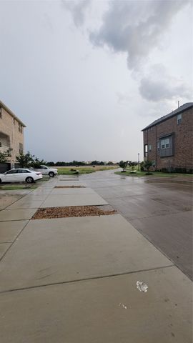 2739 Levee Lane, Lewisville, TX 75067