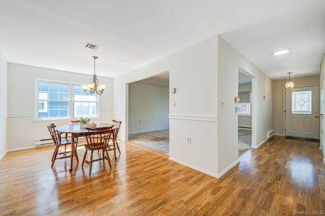 259 Edinburgh Drive, Ridge, NY 11961