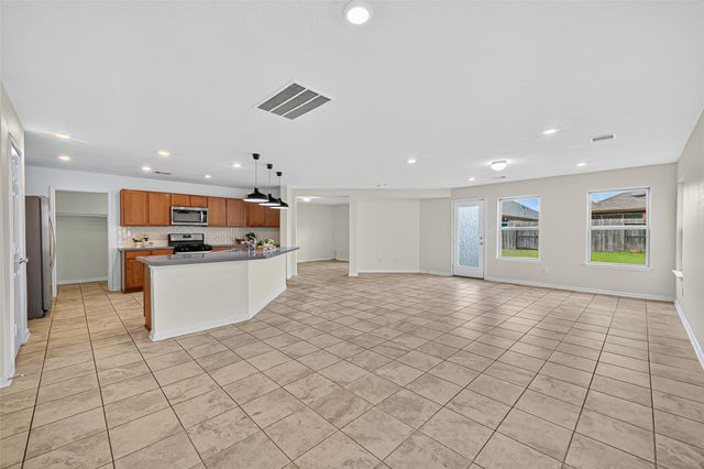 2610 Cabin Cove Lane, Houston, TX 77038