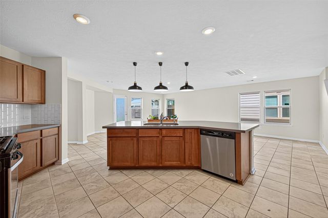 2610 Cabin Cove Lane, Houston, TX 77038