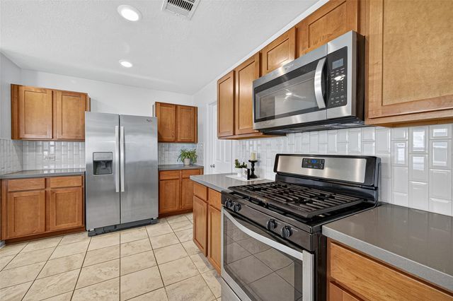 2610 Cabin Cove Lane, Houston, TX 77038