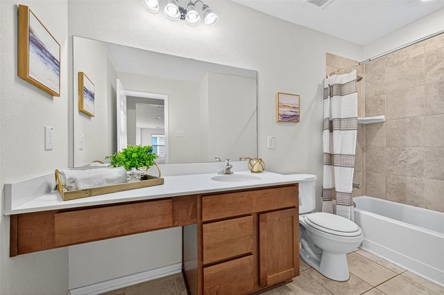 2610 Cabin Cove Lane, Houston, TX 77038