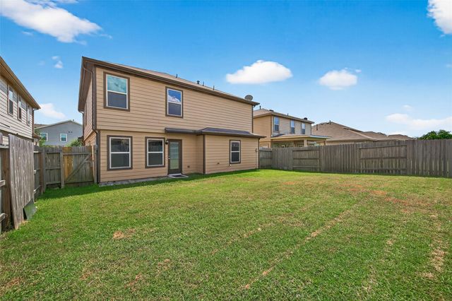 2610 Cabin Cove Lane, Houston, TX 77038