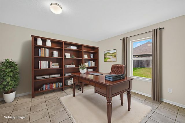 2610 Cabin Cove Lane, Houston, TX 77038