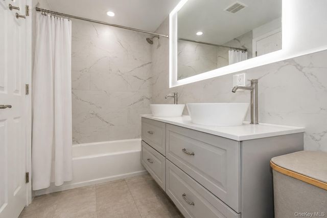 8015 Little Neck Parkway, Glen Oaks, NY 11004