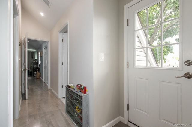 8015 Little Neck Parkway, Glen Oaks, NY 11004