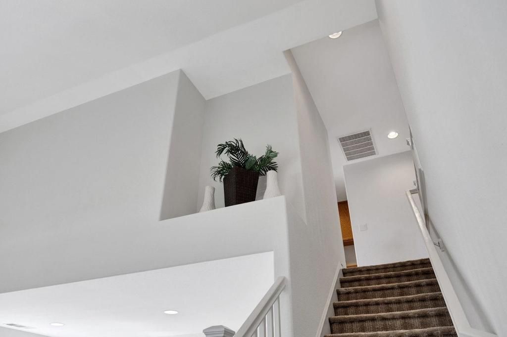 Image 21 of property listing at 28 Donna Adelle Court, San Jose, CA 95127