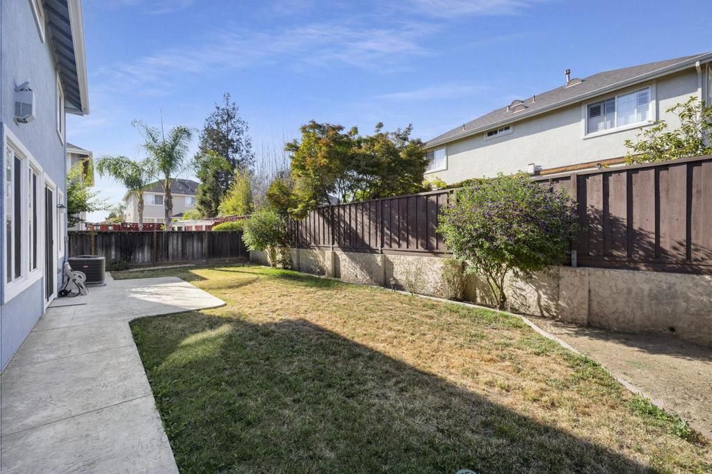 Image 39 of property listing at 28 Donna Adelle Court, San Jose, CA 95127