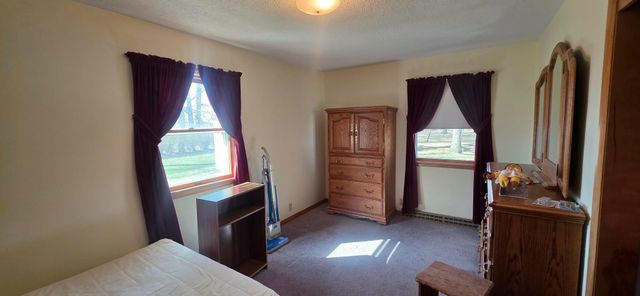 300 Central Avenue S, Hollandale, MN 56045