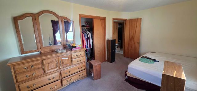 300 Central Avenue S, Hollandale, MN 56045