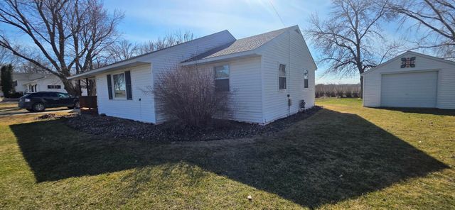 300 Central Avenue S, Hollandale, MN 56045