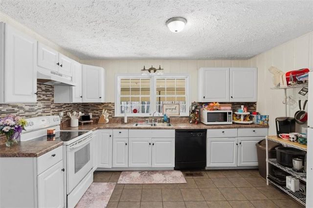 146 E Side Drive, Tallapoosa, GA 30176