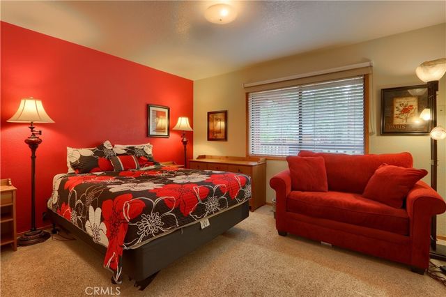 8041 Chilnualna Falls, Wawona, CA 95389