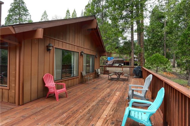 8041 Chilnualna Falls, Wawona, CA 95389