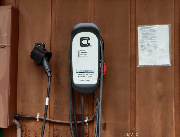 8041 Chilnualna Falls, Wawona, CA 95389