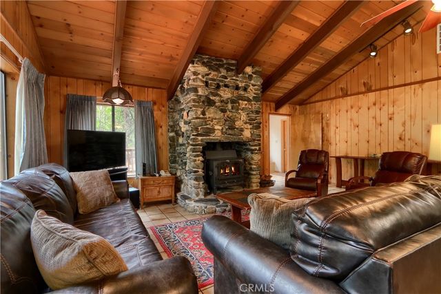 8041 Chilnualna Falls, Wawona, CA 95389