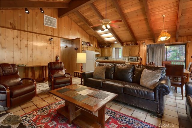 8041 Chilnualna Falls, Wawona, CA 95389