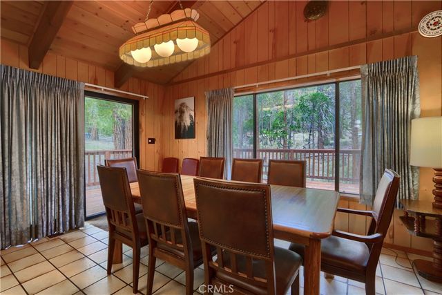 8041 Chilnualna Falls, Wawona, CA 95389