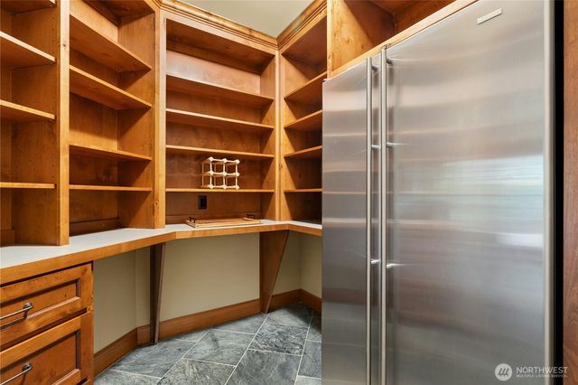 21241 SE 40th Street, Sammamish, WA 98075