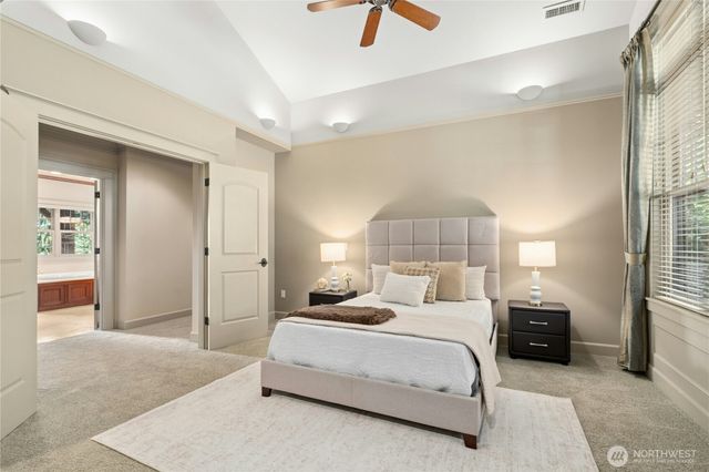 21241 SE 40th Street, Sammamish, WA 98075