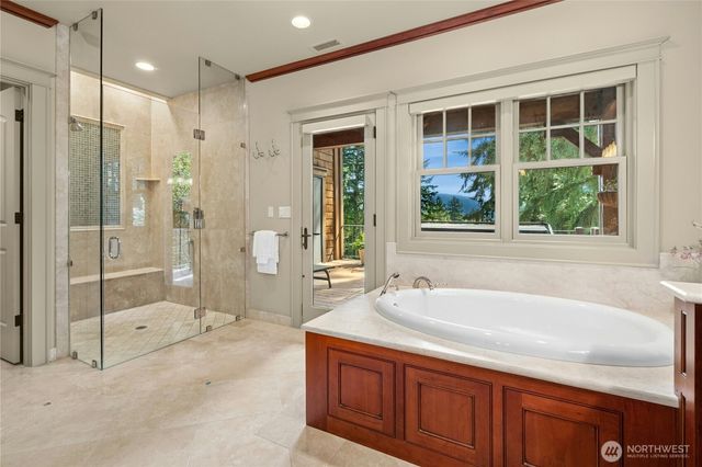 21241 SE 40th Street, Sammamish, WA 98075
