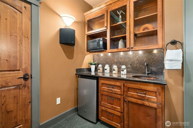 21241 SE 40th Street, Sammamish, WA 98075