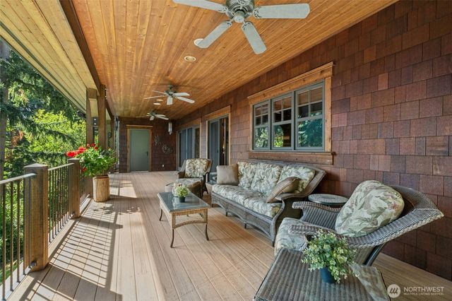 21241 SE 40th Street, Sammamish, WA 98075