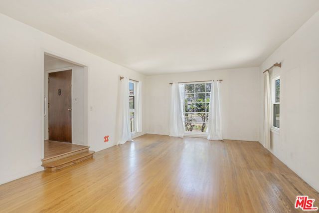10614 Cushdon Avenue, Los Angeles, CA 90064