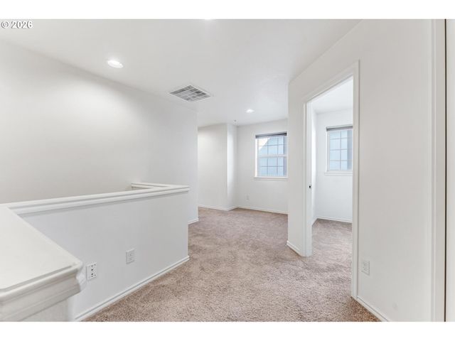 4884 Nw 162ND Ter, Portland, OR 97229